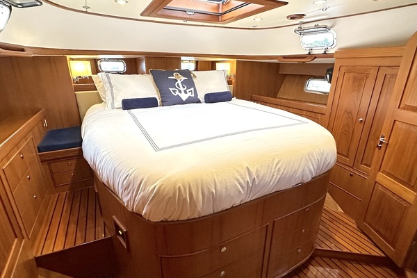 Relentless 56ft Hylas Yacht For Sale