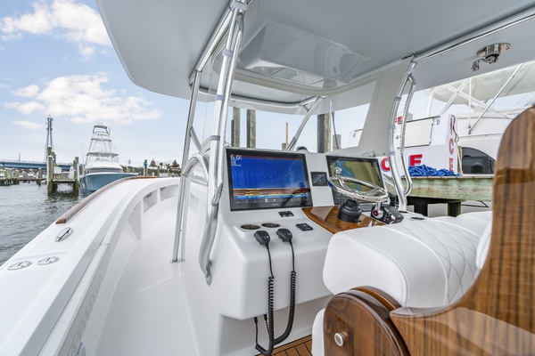 39ft Front Runner Yacht For Sale