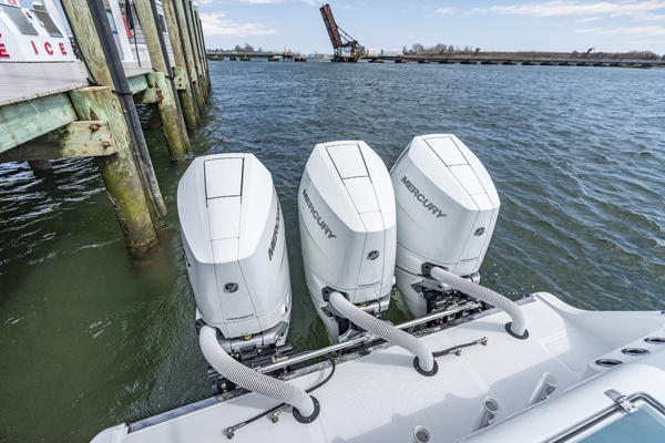 39ft Front Runner Yacht For Sale