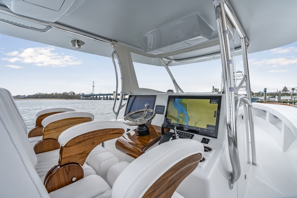 39ft Front Runner Yacht For Sale