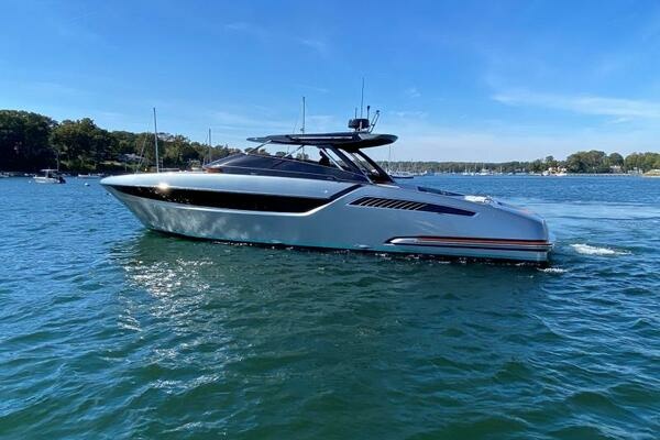 2021 Riva 48