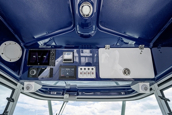 HEY MAN Repowered 2022 3 x 400hp Merc  w Joystick 35ft Everglades Yacht For Sale