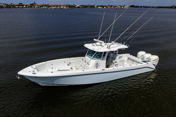 HEY MAN Repowered 2022 3 x 400hp Merc  w Joystick 35ft Everglades Yacht For Sale