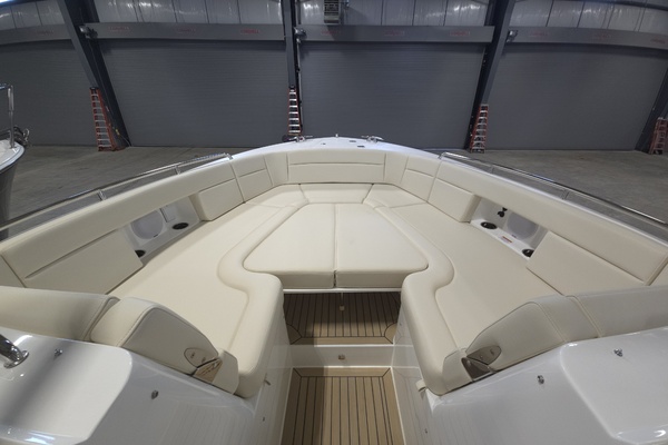 The Sunshine Crew 38ft MJM Yacht For Sale