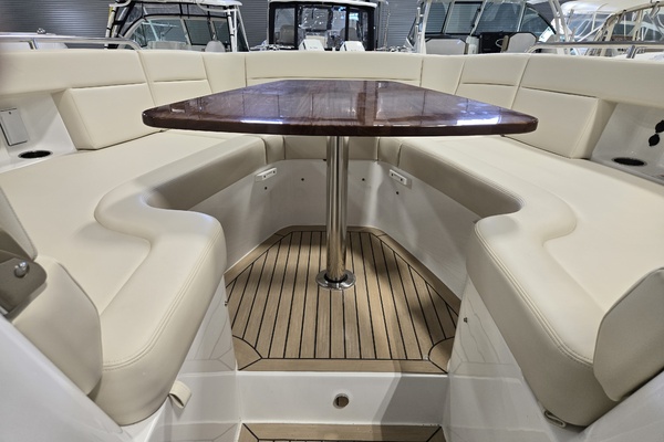 The Sunshine Crew 38ft MJM Yacht For Sale