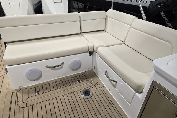 The Sunshine Crew 38ft MJM Yacht For Sale