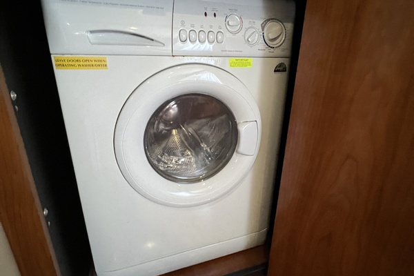 40ft Cruisers Yachts Yacht For Sale