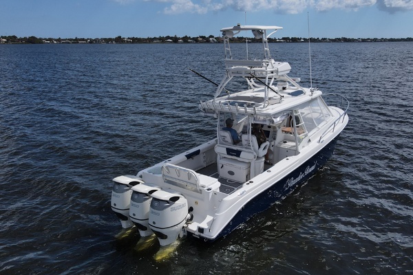 Paradise Bound 35ft Everglades Yacht For Sale