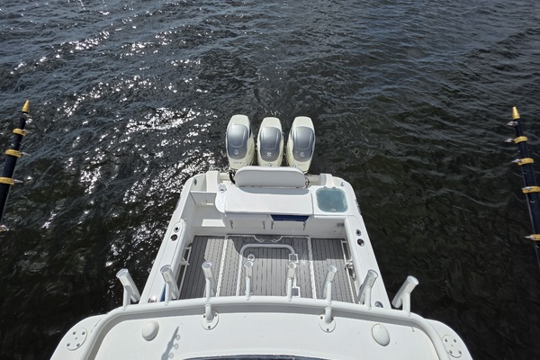 Paradise Bound 35ft Everglades Yacht For Sale