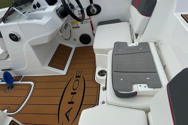 18ft Tahoe Yacht For Sale