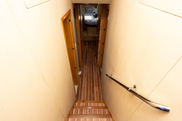 ONE LIFE 50ft Hatteras Yacht For Sale