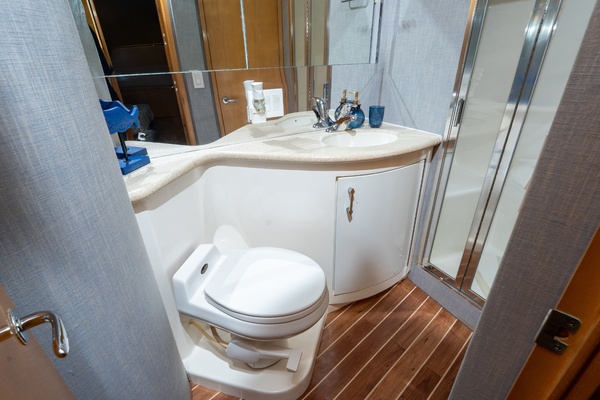 ONE LIFE 50ft Hatteras Yacht For Sale