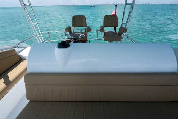 ONE LIFE 50ft Hatteras Yacht For Sale