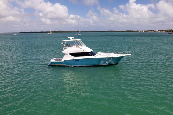 ONE LIFE 50ft Hatteras Yacht For Sale