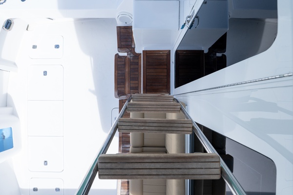 ONE LIFE 50ft Hatteras Yacht For Sale