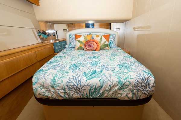 ONE LIFE 50ft Hatteras Yacht For Sale