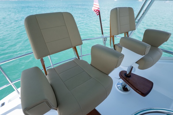 ONE LIFE 50ft Hatteras Yacht For Sale