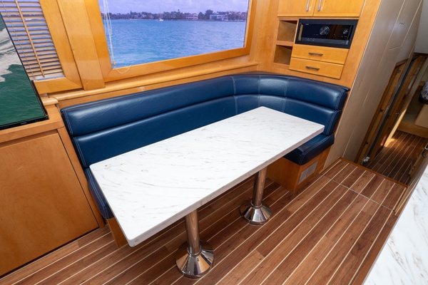 ONE LIFE 50ft Hatteras Yacht For Sale