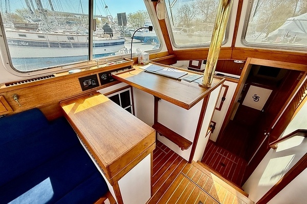 Shannon Custom Downeast 36 Yacht For Sale