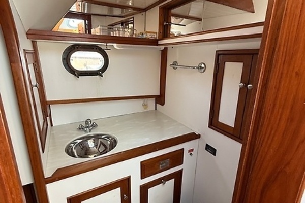 Shannon Custom Downeast 36 Yacht For Sale