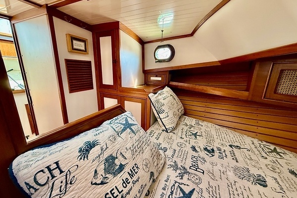 Shannon Custom Downeast 36 Yacht For Sale
