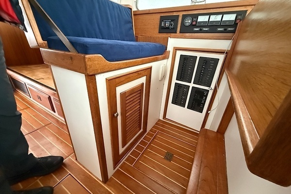 Shannon Custom Downeast 36 Yacht For Sale