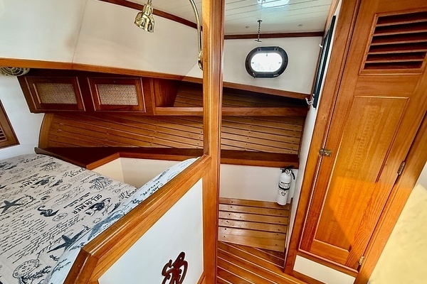 Shannon Custom Downeast 36 Yacht For Sale