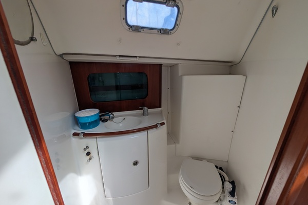 Hakuna Matata 33ft Beneteau Yacht For Sale
