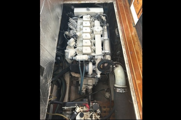 REEL EASY 35ft Eastern Yacht For Sale