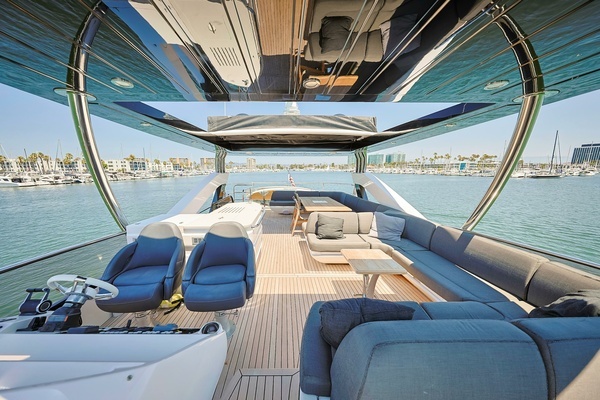 2016 Sunseeker 75