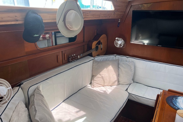 HOBO TIEMPO 53ft Amel Yacht For Sale