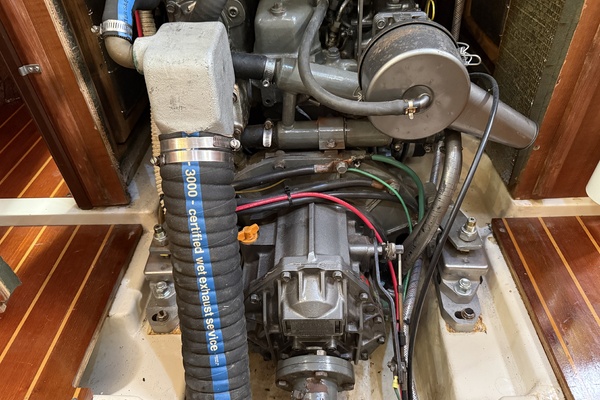 Grateful Too 40ft Hunter Yacht For Sale