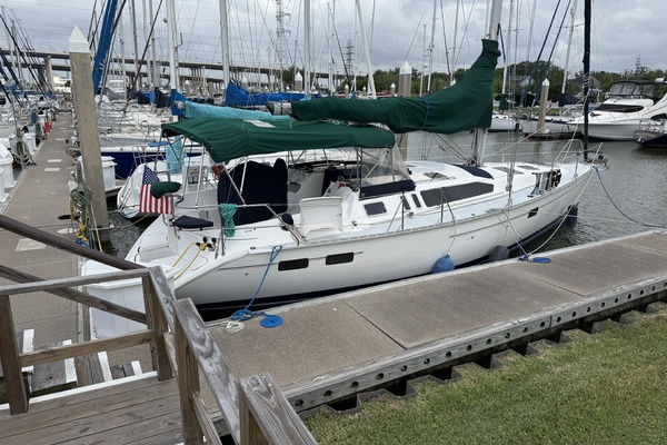Grateful Too 40ft Hunter Yacht For Sale