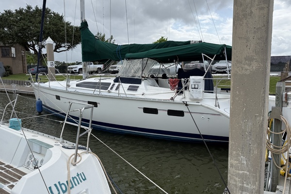 Grateful Too 40ft Hunter Yacht For Sale
