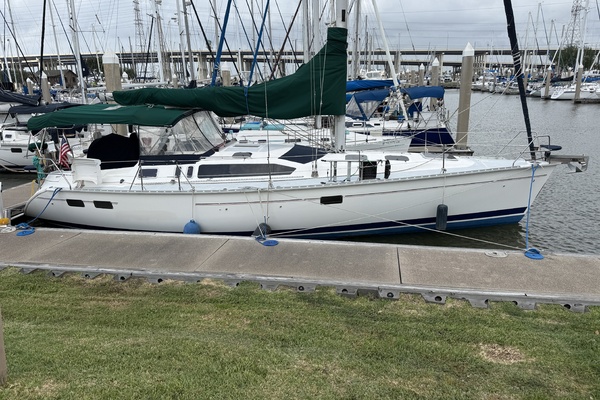 Grateful Too 40ft Hunter Yacht For Sale