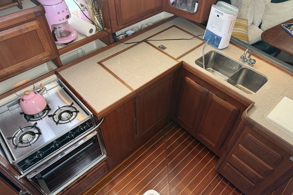 Grateful Too 40ft Hunter Yacht For Sale