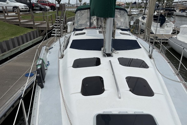 Grateful Too 40ft Hunter Yacht For Sale