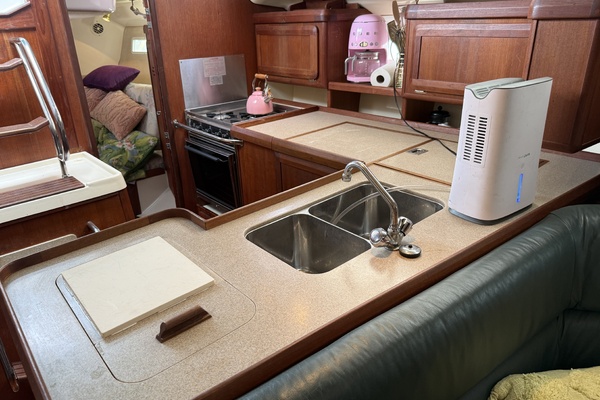 Grateful Too 40ft Hunter Yacht For Sale