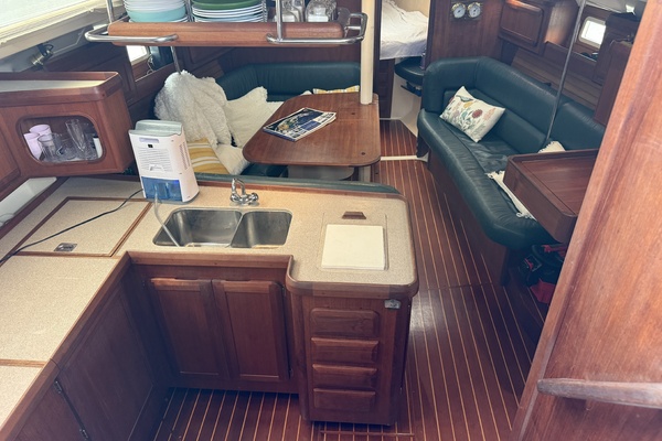 Grateful Too 40ft Hunter Yacht For Sale