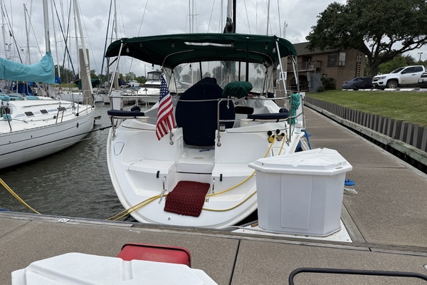 Grateful Too 40ft Hunter Yacht For Sale