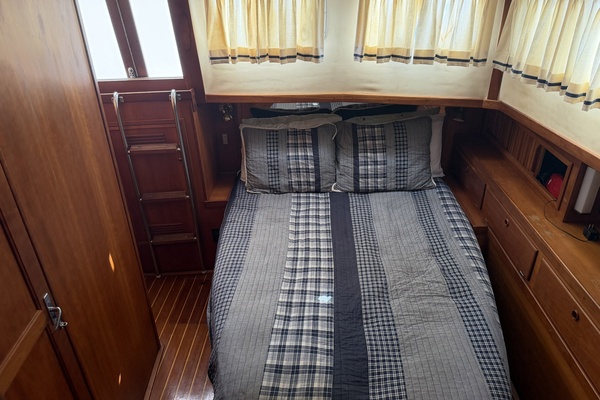 TRES DIAS III 36ft Sabreline Yacht For Sale