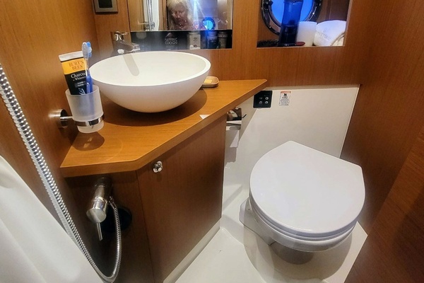 Encantada 41ft Beneteau Yacht For Sale