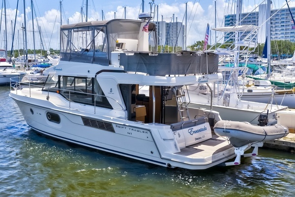Beneteau - Swift Trawler 41 Fly