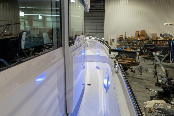 Stock 20 37ft Axopar Yacht For Sale