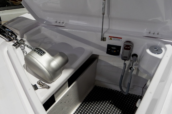 Stock 20 37ft Axopar Yacht For Sale