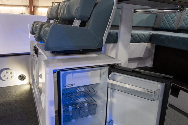 Stock 20 37ft Axopar Yacht For Sale