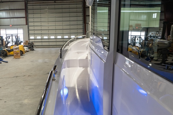 Stock 20 37ft Axopar Yacht For Sale