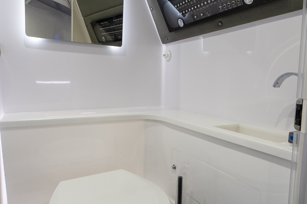 Stock 20 37ft Axopar Yacht For Sale