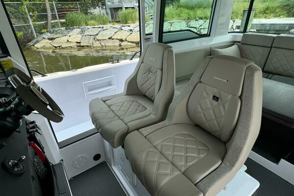 Stock 9 37ft Axopar Yacht For Sale