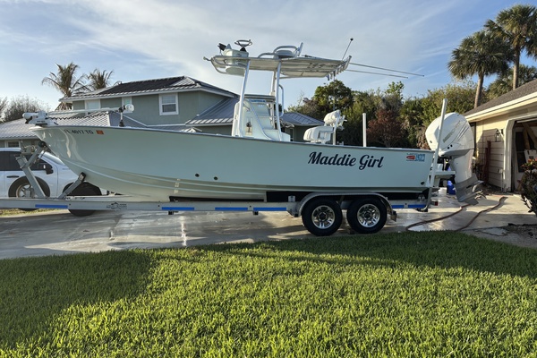 Maddie Girl 25ft Latitude Tournament Boats Yacht For Sale